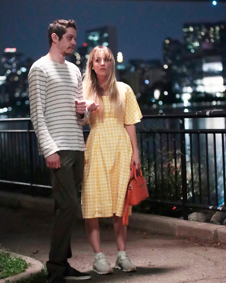 ‘Meet Cute’ Trailer Kaley Cuoco Tries To Fix Pete Davidson Romance