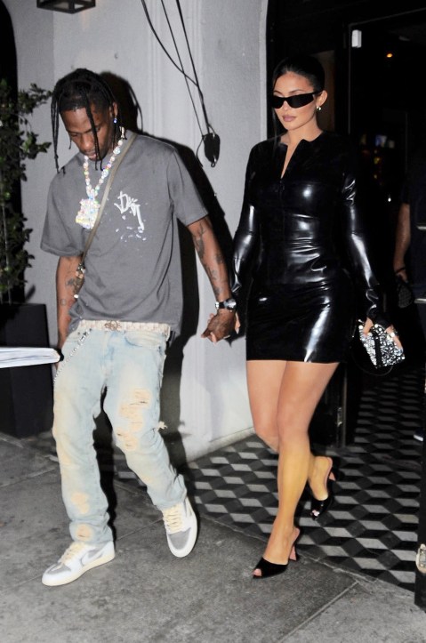 Kylie Jenner & Travis Scott: Timeline Of Their Relationship – Hollywood ...