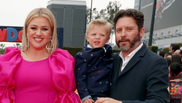 Kelly Clarkson’s Kids: Meet Her 2 Children With Ex-Husband Brandon Blackstock