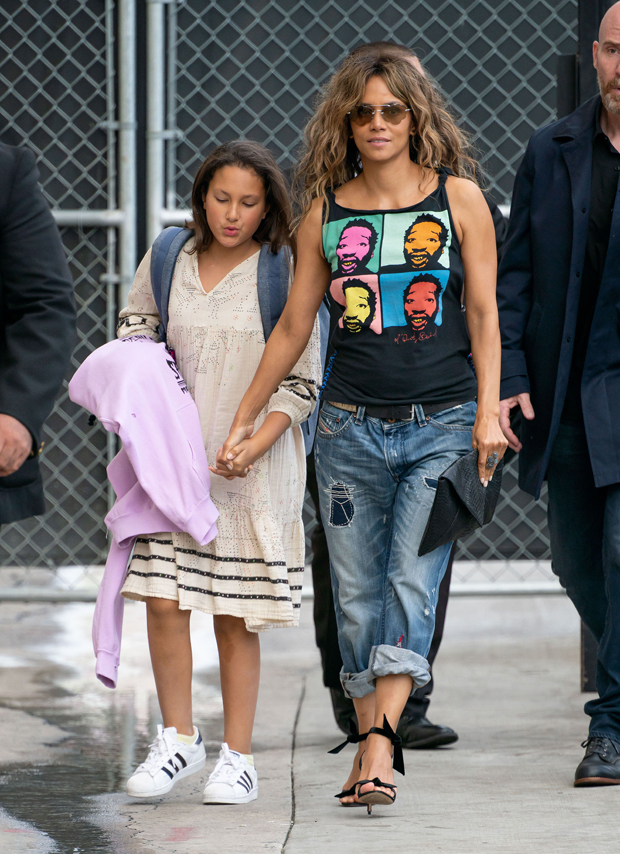 Halle Berry Kids Learn More About Her 2 Children Their Ages Dads   Halle Berry Kids Embed 2 