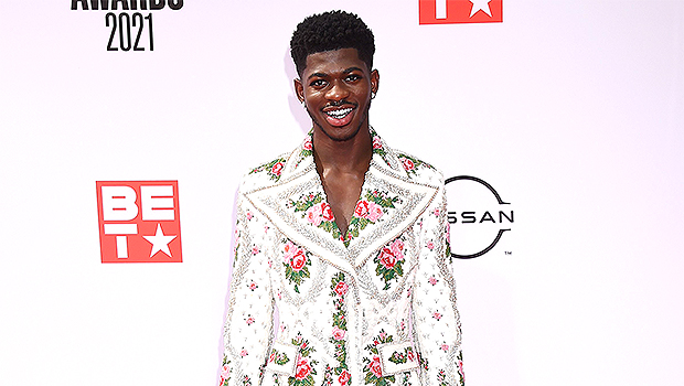 Lil Nas X Rocks Baby Bump To Promote Debut Album ‘Montero’ – Hollywood Life