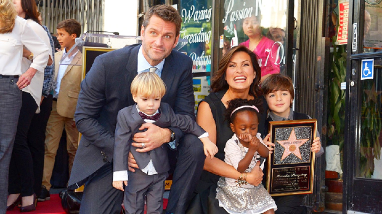 Mariska Hargitays Kids Meet Her 3 Children With Peter Hermann