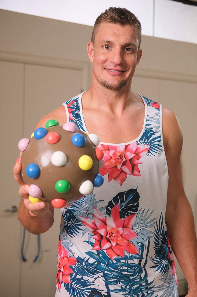 Rob Gronkowski Competes In Candy Crush All Stars