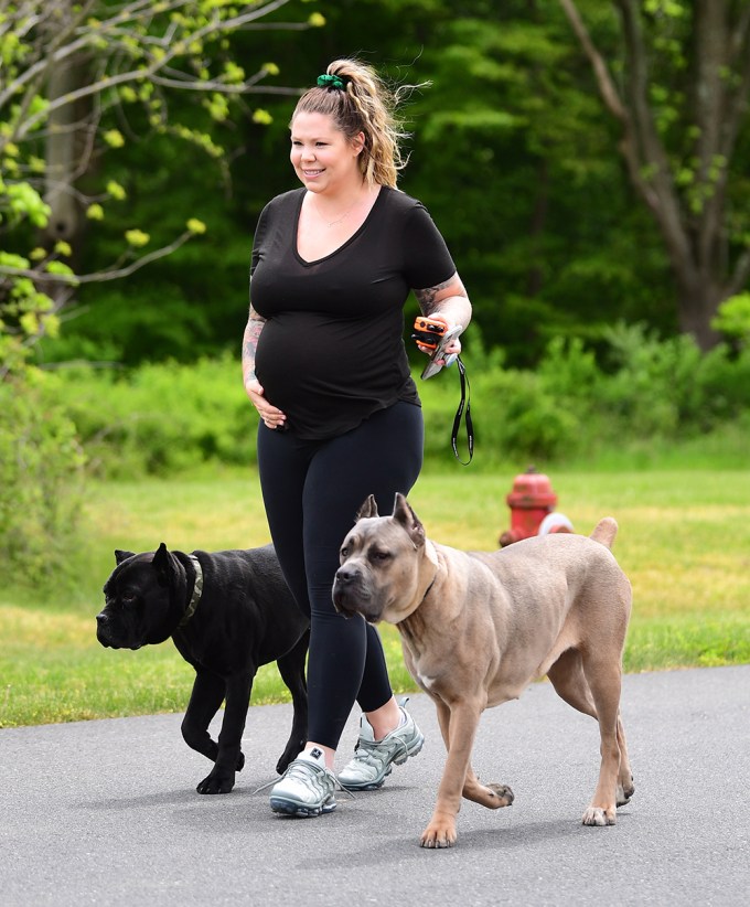 Kailyn Lowry Shows Off Baby Bump On A Walk