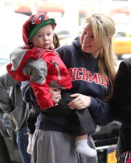 Kailyn Lowry and son Issac out and about in NYCPictured: Kailyn Lowry and son Issac,Kailyn Lowryson IssacRef: SPL367631 040312 NON-EXCLUSIVEPicture by: SplashNews.comSplash News and PicturesUSA: +1 310-525-5808London: +44 (0)20 8126 1009Berlin: +49 175 3764 166photodesk@splashnews.comWorld Rights