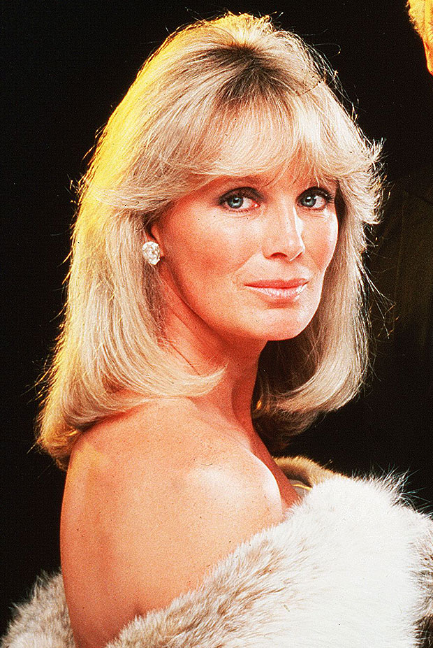 Linda Evans Stuns In Rare Photo After Vowing To Quit Plastic Surgery