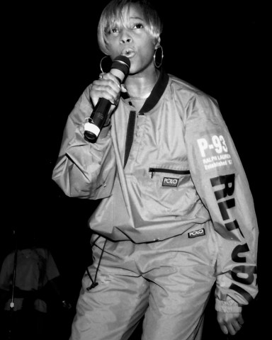 Mary J. Blige
Kmel Summer Jam 1993