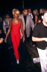 MARY J BLIGE 1997
LAUNCH OF 'MEN IN BLACK' FILM SOUNDTRACK AT TOWER RECORDS IN NEW YORK, AMERICA - 1997