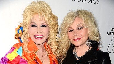 Dolly Parton’s Siblings: Everything To Know – Hollywood Life