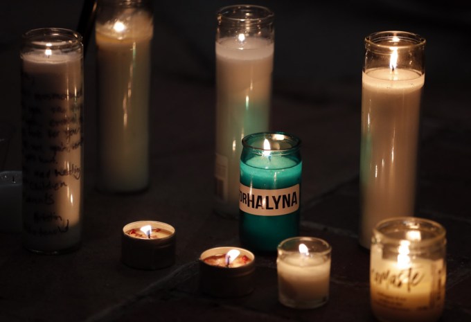 Candles for Halyna Hutchins