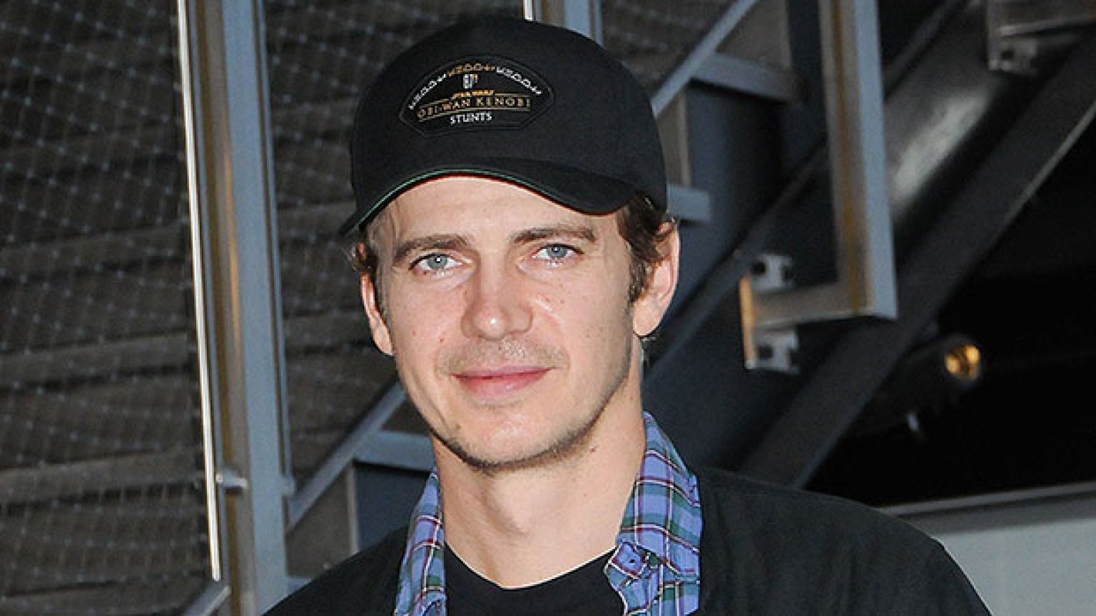 Hayden Christensen Makes Rare NYC Comic Con Appearance — Photos