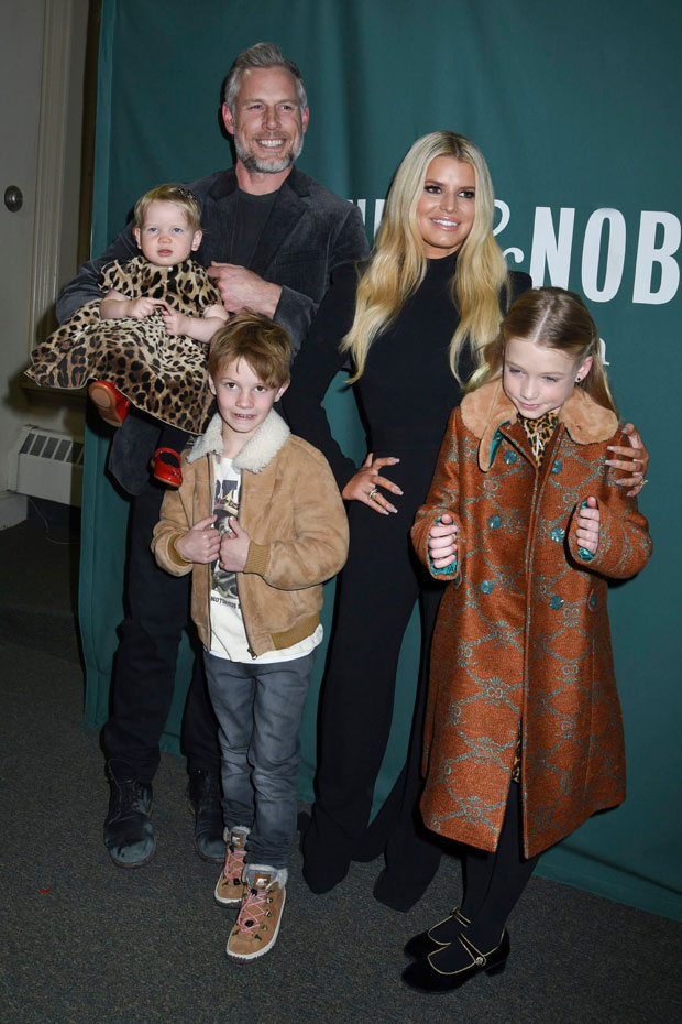 Eric Johnson & Jessica Simpson with their kids