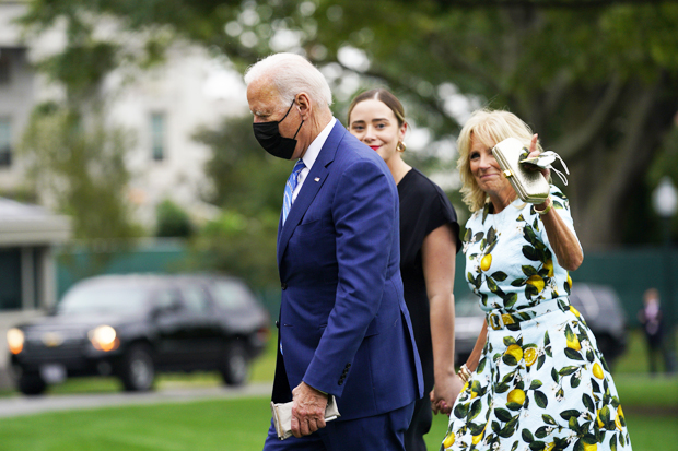 Joe Biden, Naomi Biden, Jill Biden