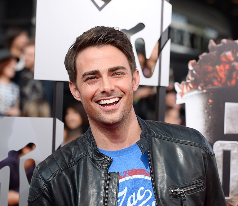 ‘Mean Girls’ Actor Jonathan Bennett Gets Mammogram: Video – Hollywood Life