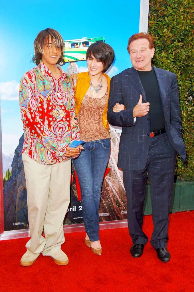 Robin Williams With Zelda And Cody In 2006