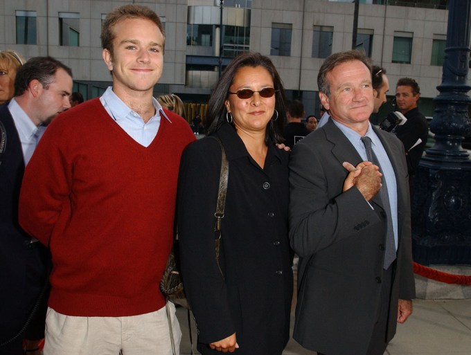 Robin Williams With Zachary And Marsha In 2002