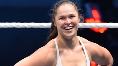 Ronda Rousey breastfeeding