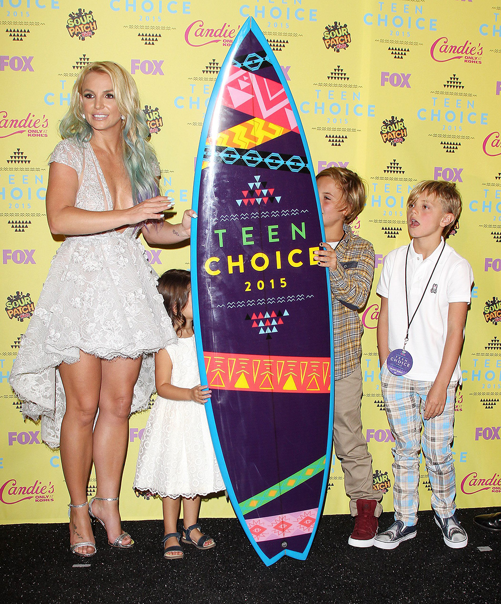 recent britney spears images