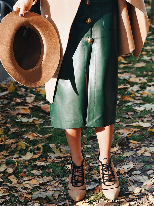 Fall Colors Everyone Should Have In Their Wardrobe