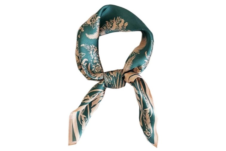 ANDANTINO 100% Pure Mulberry Silk Scarf 35 Large Square Real Silk  Headscarf –Women's Hair Scarves and Wraps (Black) at  Women's  Clothing store