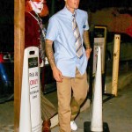 Los Angeles, CA - *EXCLUSIVE* - Justin Bieber exits the Peppermint Club dressed as Ryan Reynolds in Free Guy after a surprise Halloween performance.Pictured: Justin BieberBACKGRID USA 1 NOVEMBER 2021 USA: +1 310 798 9111 / usasales@backgrid.comUK: +44 208 344 2007 / uksales@backgrid.com*UK Clients - Pictures Containing ChildrenPlease Pixelate Face Prior To Publication*