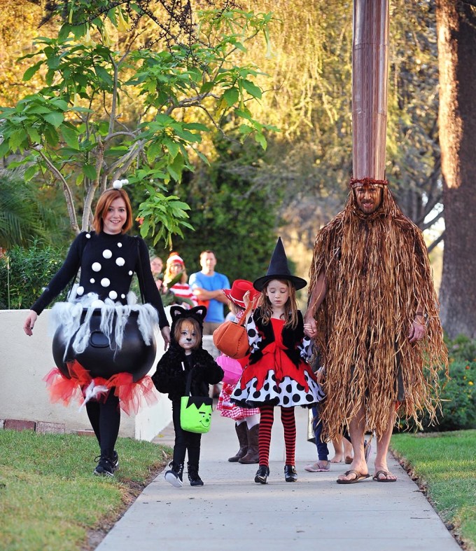 Alyson Hannigan & Alexis Denisof’s Kids As A Witchy Family