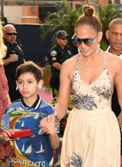 Jennifer Lopez, Emme Maribel Muniz, Maximilian David Muniz and Alex Rodriguez
Pegasus World Cup, Hallandale Beach, Florida, USA - 25 Jan 2020