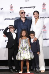 Vin Diesel, Paloma Jimenez, daughter Hania Riley and son Vincent Sinclair
Vin Diesel hand and footprint ceremony, Los Angeles, America - 01 Apr 2015