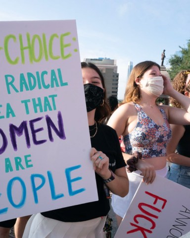 October 2, 2021, Austin, TX, United States: Several thousand Texas women rally at the Capitol south steps to protest recent Texas laws passed restricting women's right to abortion. A restrictive Texas abortion law makes it a crime to have an abortion after six weeks in most cases. 02 Oct 2021 Pictured: October 2, 2021, Austin, TX, United States: Several thousand Texas women rally at the Capitol south steps to protest recent Texas laws passed restricting women's right to abortion. A restrictive Texas abortion law makes it a crime to have an abortion after six weeks in most cases. Photo credit: ZUMAPRESS.com / MEGA TheMegaAgency.com +1 888 505 6342 (Mega Agency TagID: MEGA792812_023.jpg) [Photo via Mega Agency]