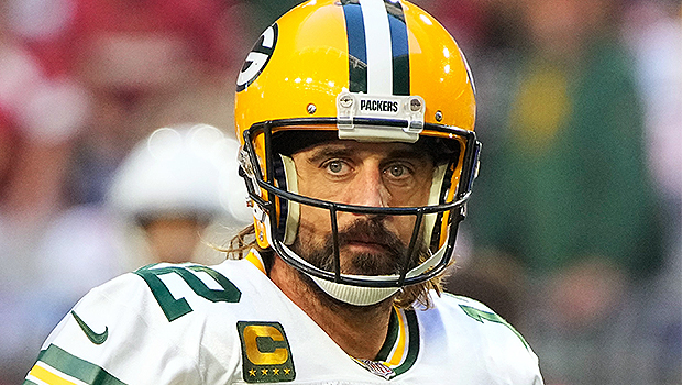 Aaron Rodgers Apologizes For COVID Vaccine Comments: ‘I Take Full Responsibility’