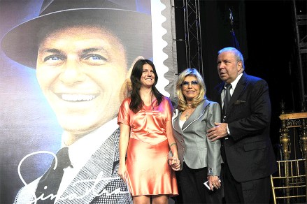 Frank Sinatra Grandkids: Everything To Know About His 3 ...