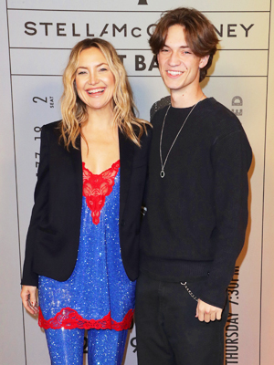 Kate Hudson Supports Son Ryder as He Gets Tattoo