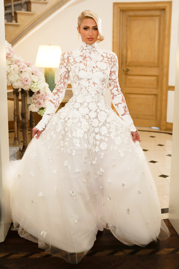 Paris Hilton s Wedding Dress Marries Carter Reum Photos