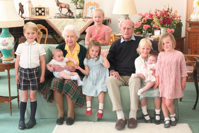 Queen Elizabeth II & Prince Philips Grandchildren: Photos