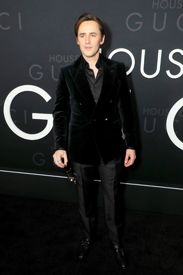 Who Is Reeve Carney: 5 Things To Know About Actor In House Of Gucci –  Hollywood Life