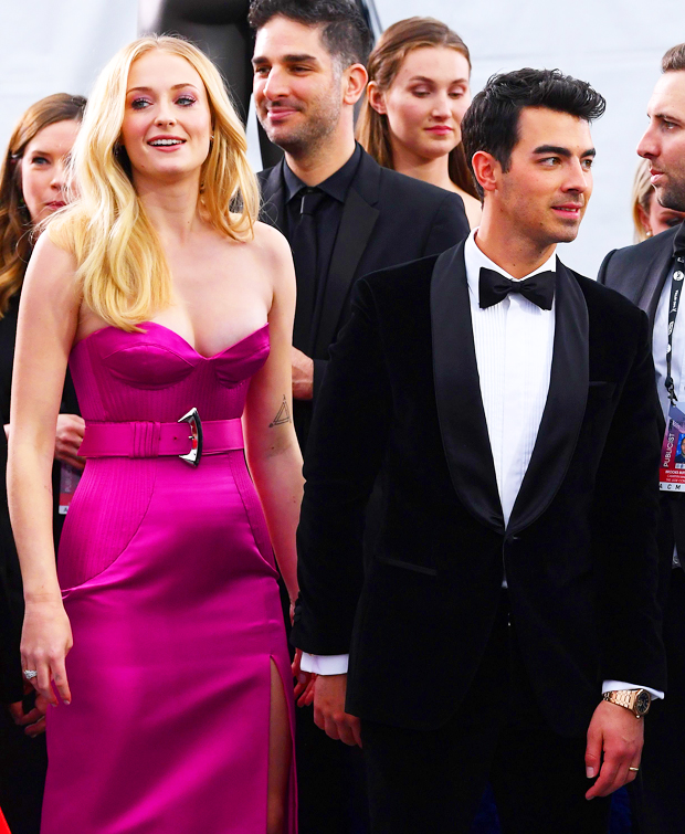 Joe Jonas and the riddle of the ring: Sophie Turner's husband puts