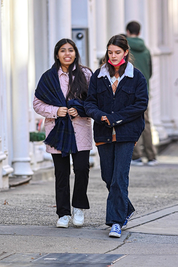 Suri Cruise Rocks Flared Jeans While On An Outing With A Friend In Nyc Hollywood Life 