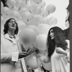 John Lennon And Yoko Ono With An Armful Of Balloons At The Opening Of His Art Exhibition ''you Are Here'' At The Robert Fraser Gallery In London. The Show Consisted Largely Of Charity Collecting Boxes. The Couple Married March 1969 1968