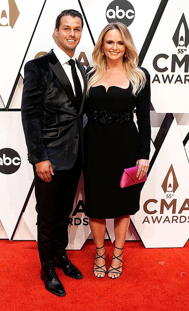 Miranda Lambert Rocks Curve-Hugging Black Dress & Cuddles Up To Brendan