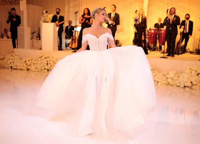 Paris Hilton showing off her dress