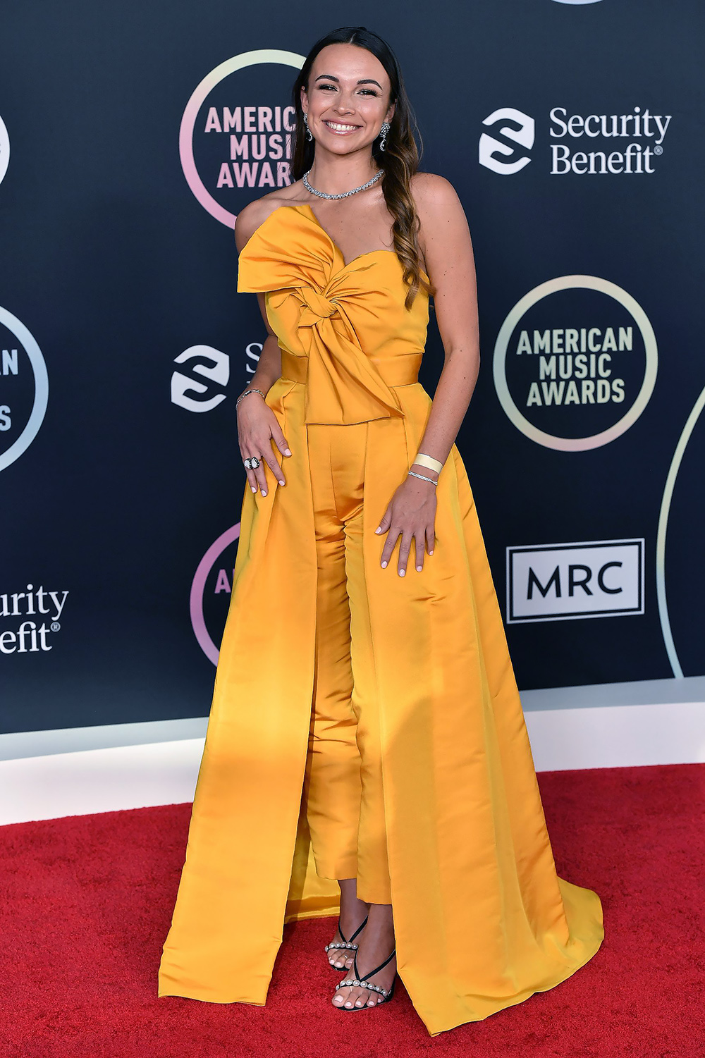 AMAs Red Carpet : Photos Of Celebs At American Music Awards
