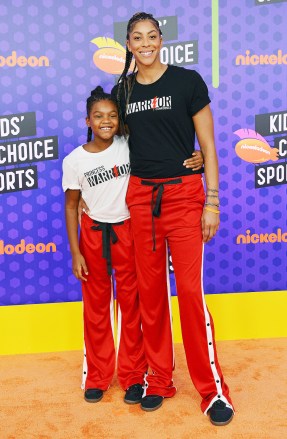 Los Angeles Sparks' Candace Parker and her daughter Lailaa Williams attend Nickelodeon's KIds' Choice Sports Awards 2018 at Barker Hangar in Santa Monica, California on July 19, 2018.
Kids' Choice Sports Awards 2018, Santa Monica, California, United States - 20 Jul 2018