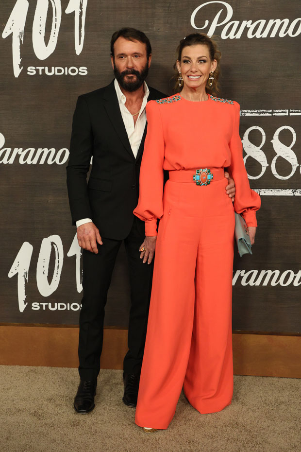 Faith Hill Tim McGraw Look Great At 1883 Premiere Pics