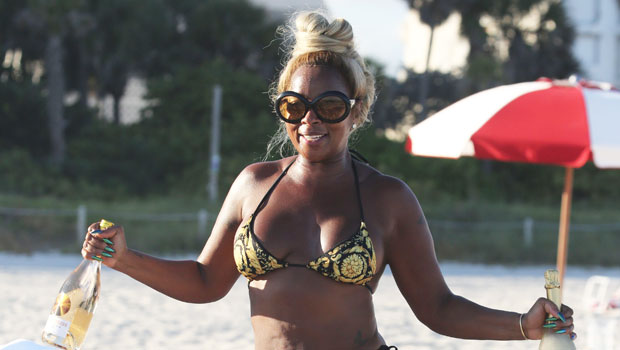 Mary J. Blige, 50, Looks Amazing In Versace Bikini Enjoying Wine On The Beach — Photos thumbnail