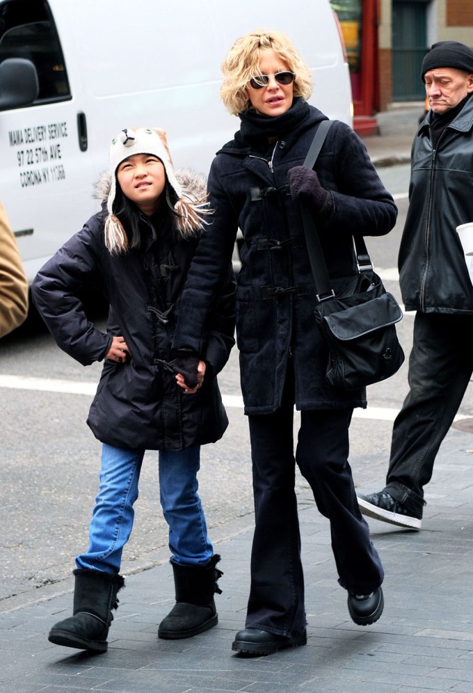 Meg Ryan & Daughter Daisy Take A Walk In New York