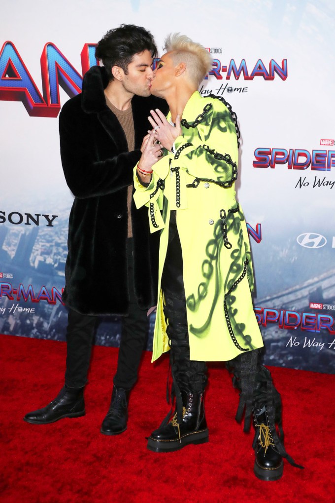 Frankie Grande & Hale Leon Share A Kiss At ‘Spider-Man’ Premiere