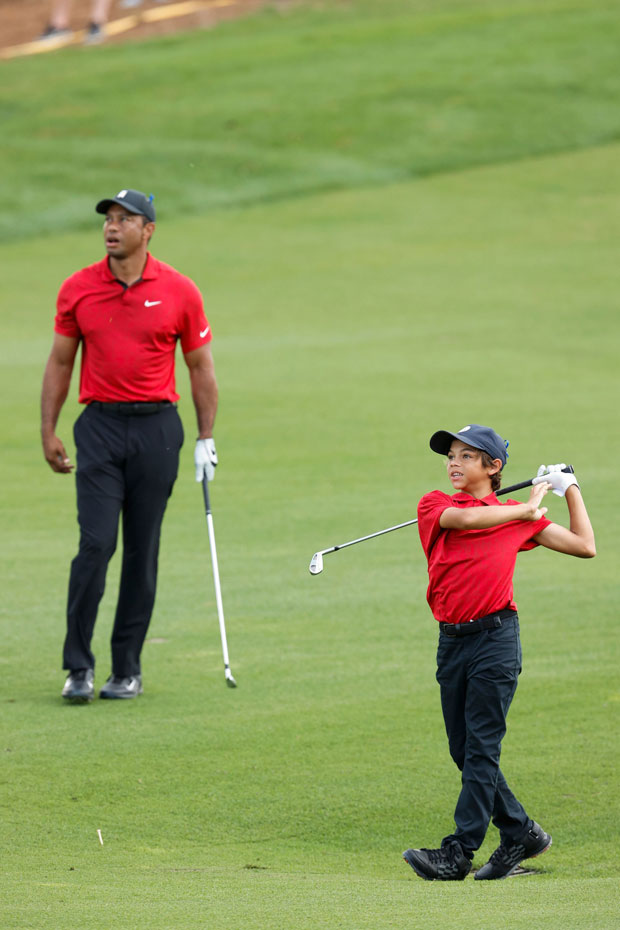 Tiger Woods Proud Of Son Charlie, 12, At PNC Golf Tournament — Video ...