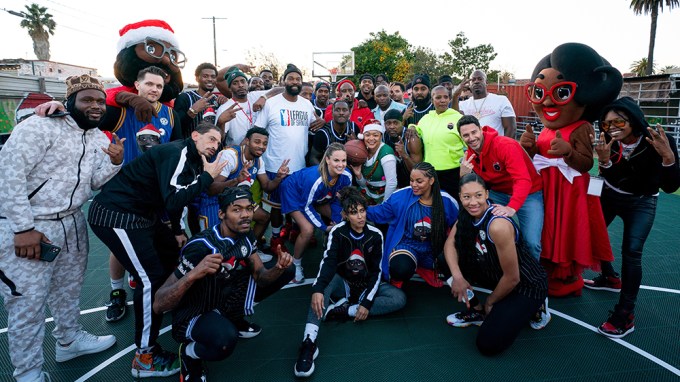 Star coaches Baron Davis & OT Genasis at the 4th Annual Black Santa Celebrity Basketball Game