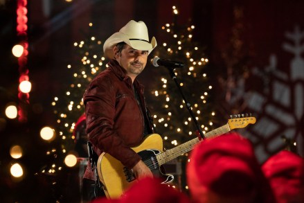 CHRISTMAS IN ROCKEFELLER CENTER -- 2021 --  Pictured: Brad Paisley -- (Photo by: Virginia Sherwood/NBC)