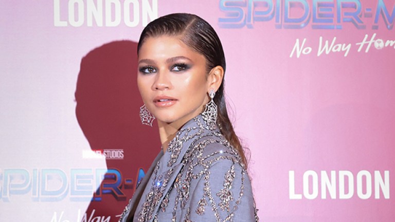 Zendaya’s Boyfriends: Learn About Her Dating History – Hollywood Life